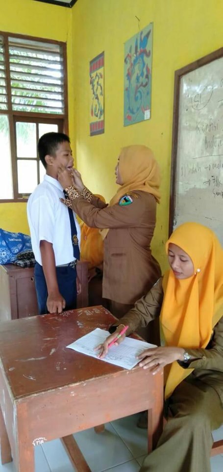 UPT Puskesmas Tanjung Makmur lakukan Skreening dan Penjaringan Berkala pada Siswa/siswi SMA N 1 dan 