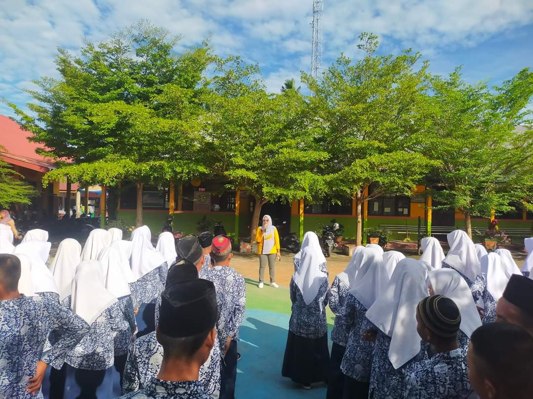 Puskesmas Pasar Kuok laksanakan Penjaringan Kesehatan di SMP I Barang Kapas