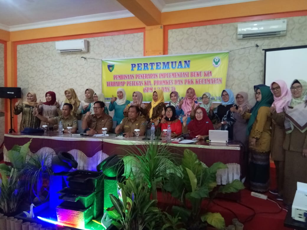 Pertemuan Pembinaan Penerapan Implementasi Buku KIA Tingkat Kabupaten Pesisir Selatan