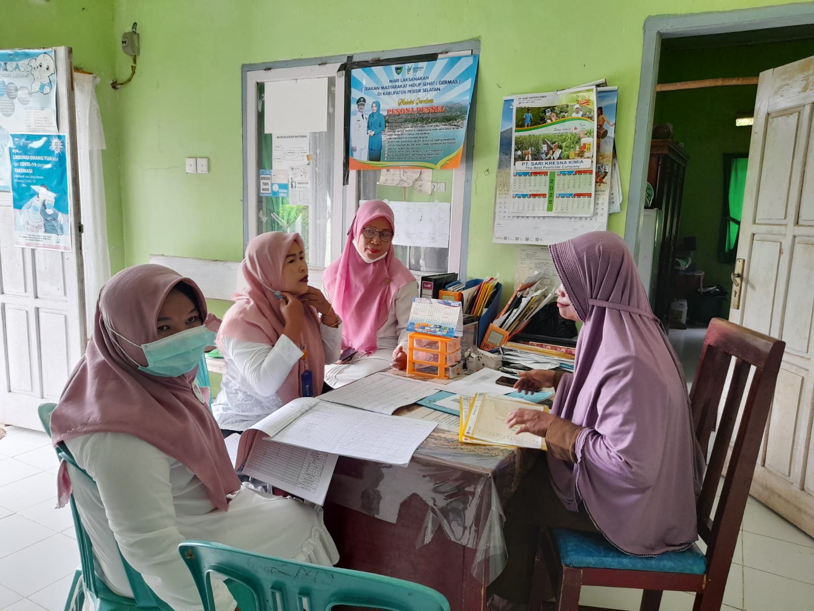 Monitoring dan Penyeliaan Pasilitatif Ke Poskesri Tanjung Gadang,Poskesri Bukik Kaciak, dan Teratak 